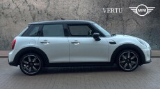 MINI Hatchback 1.5 Cooper Exclusive 5dr Auto Petrol Hatchback